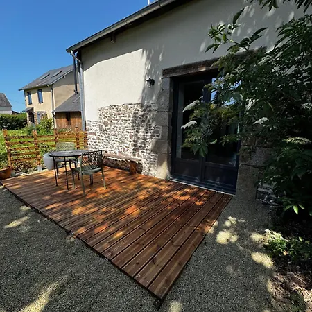 Casa de hóspedes Le Pressoir Des Maisons De Blanche